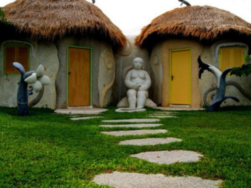 Naidee Sculptured Huts Hotel HHQ Exterior photo